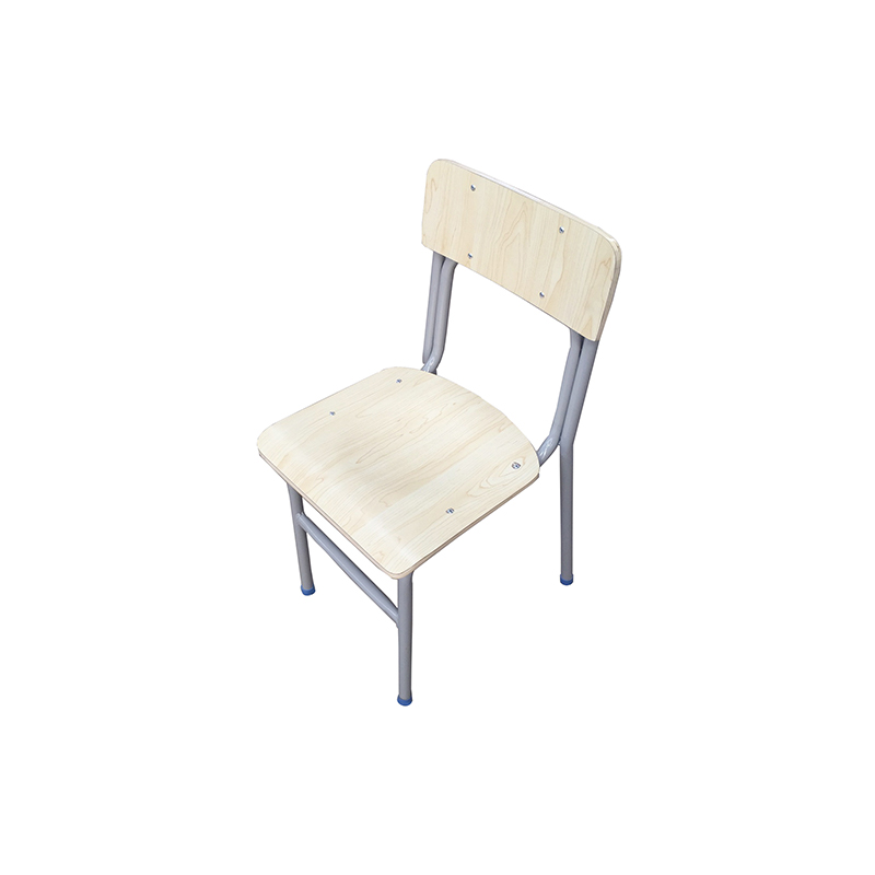 Silla infantil de madera de imitación