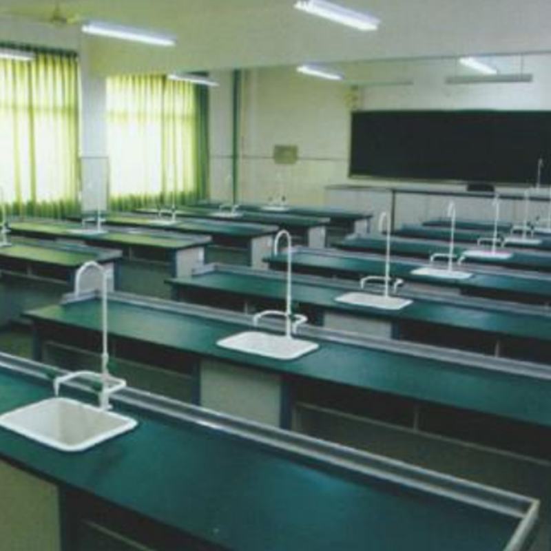 Tabla de experimentos de doble química de laboratorio escolar